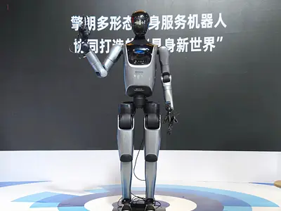 Ten robot zmienia wszystko — poznaj XMAN-F1, który przejmuje pracę ludzi!