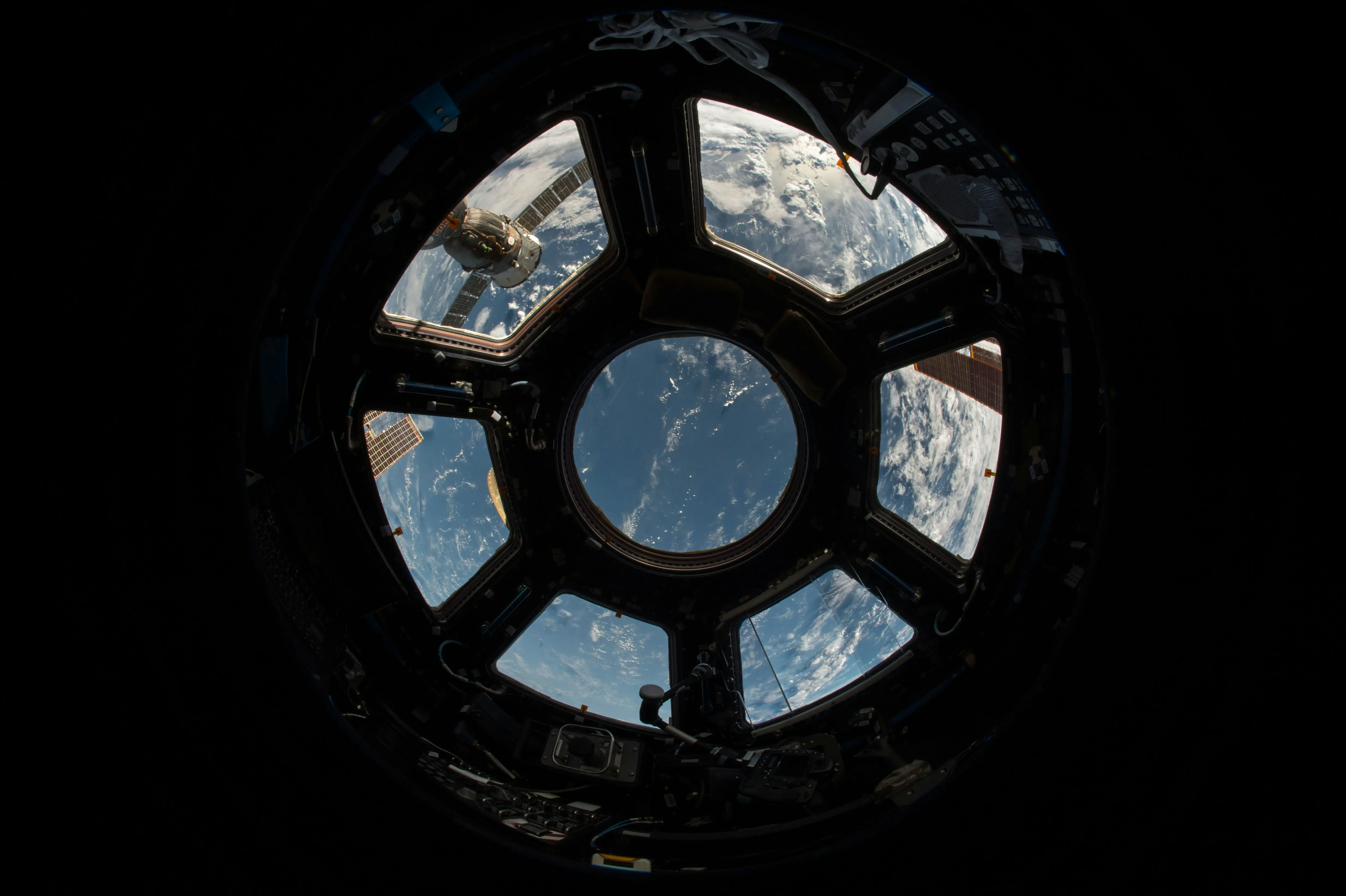 Axiom Space: załoga Ax-4 rozpoczęła kwarantannę przed lotem na orbitę