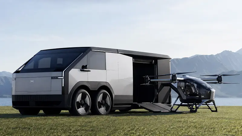 XPeng AeroHT Land Aircraft Carrier ma trafić do klientów w 2026 roku. Chiński latający pojazd łączy auto i eVTOL