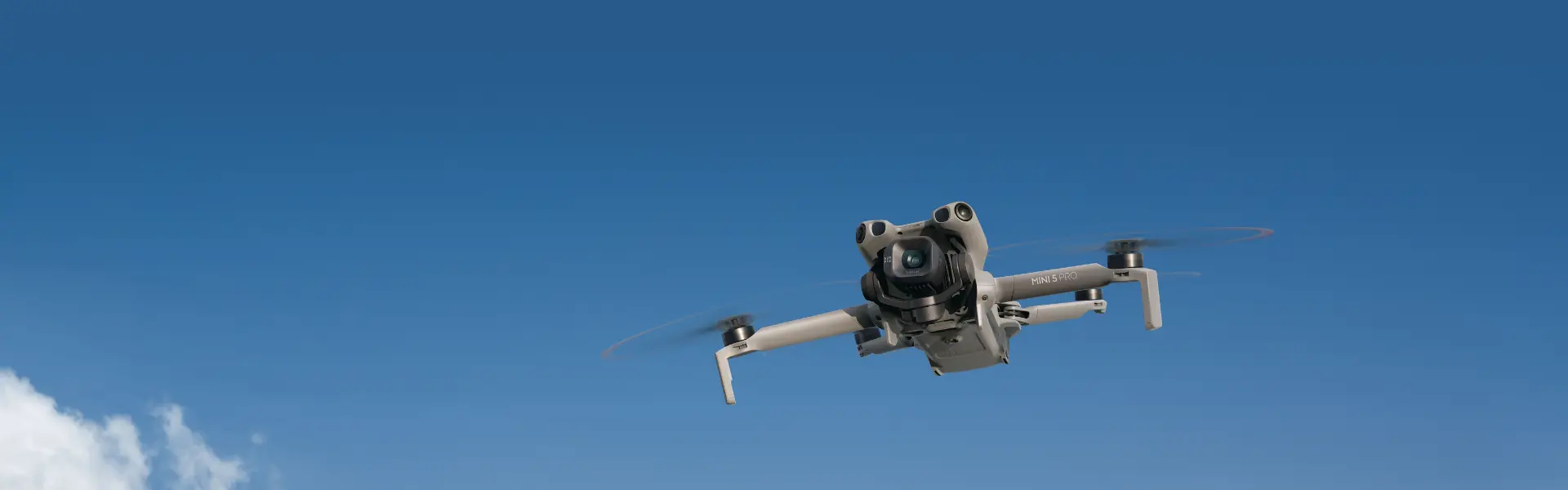 DJI Mini 5 Pro – kompaktowy dron z profesjonalnymi możliwościami